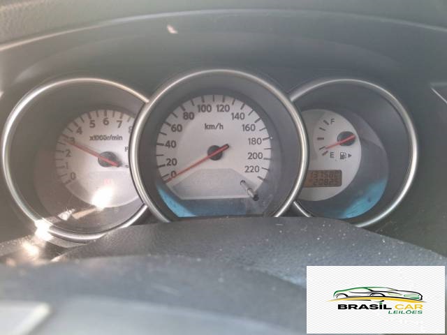 LIVINA X-GEAR 1.8 16V - Foto 6